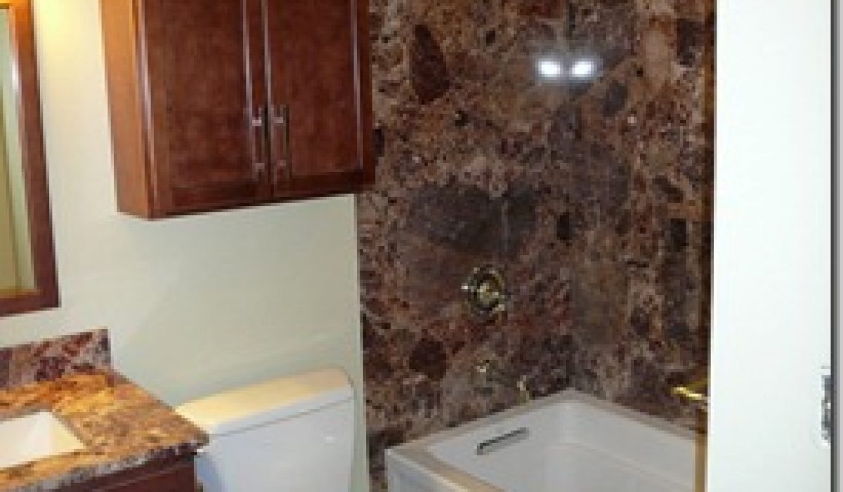 Bothell-Main-Bath-Renovation_thumb.jpg