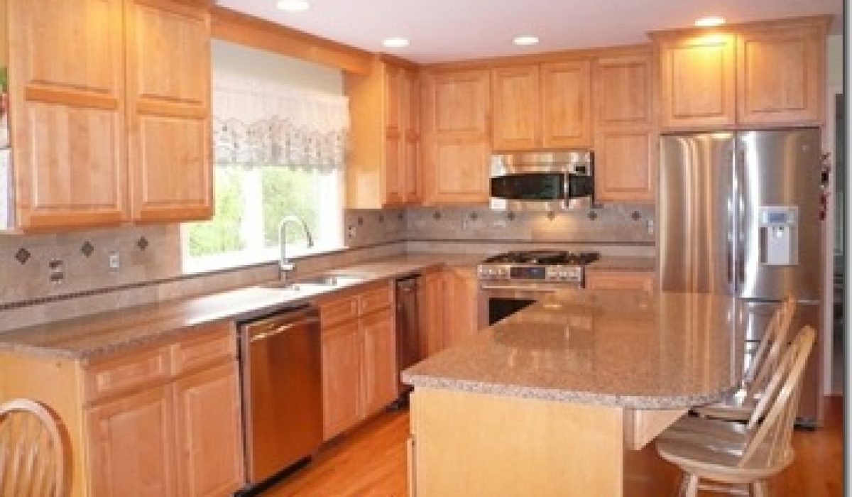 Woodinville-Kitchen-Floors-and-Countertops_thumb.jpg